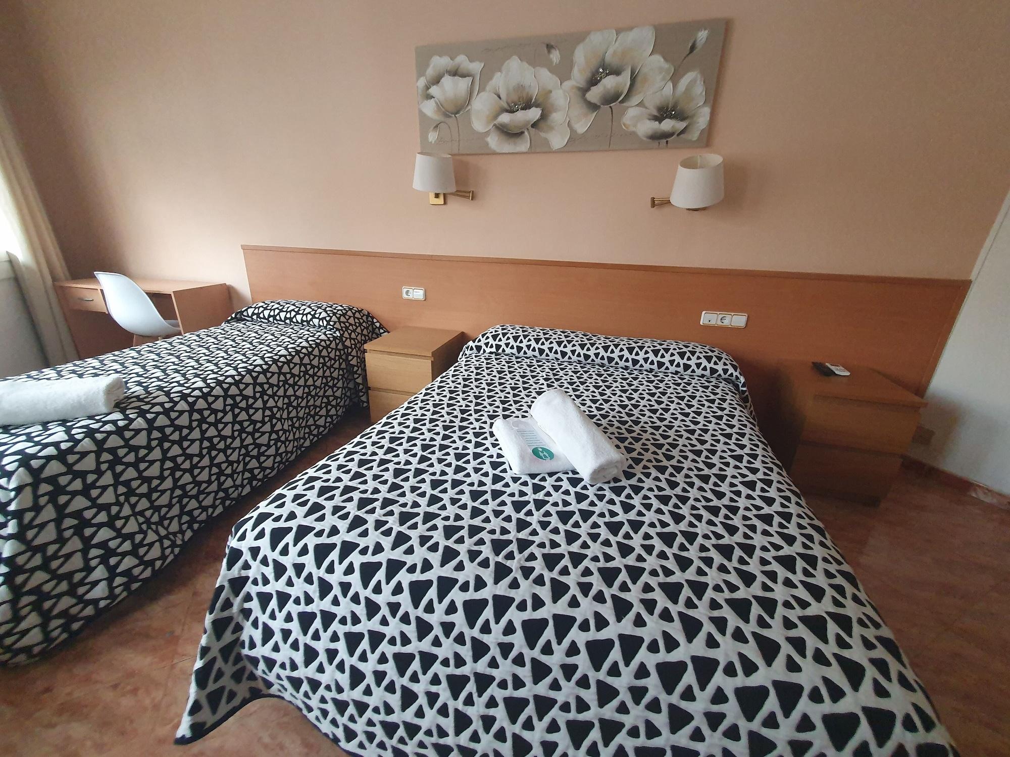 โอสตัล ริโอ เด กาสโตร Hotel บาร์เซโลนา ภายนอก รูปภาพ